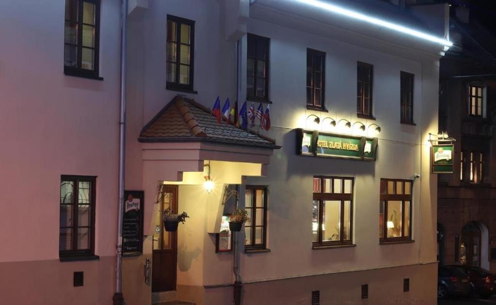 Hotel Zlatá Hvězda Vimperk Exterior foto